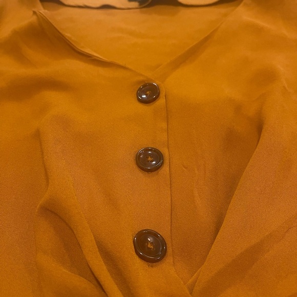 OLM Flutter Sleeve Peplum Blouse - Picture 2 of 5